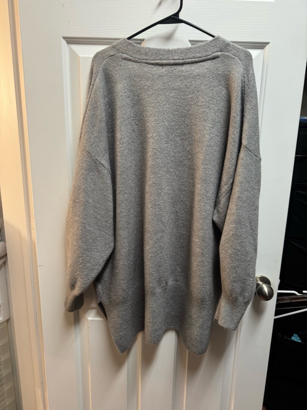 H&M Gray Crewneck Oversized Sweater - Picture 7 of 11